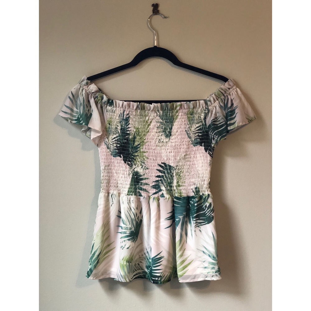Vince Camuto Off the Shoulder Top NWOT XS